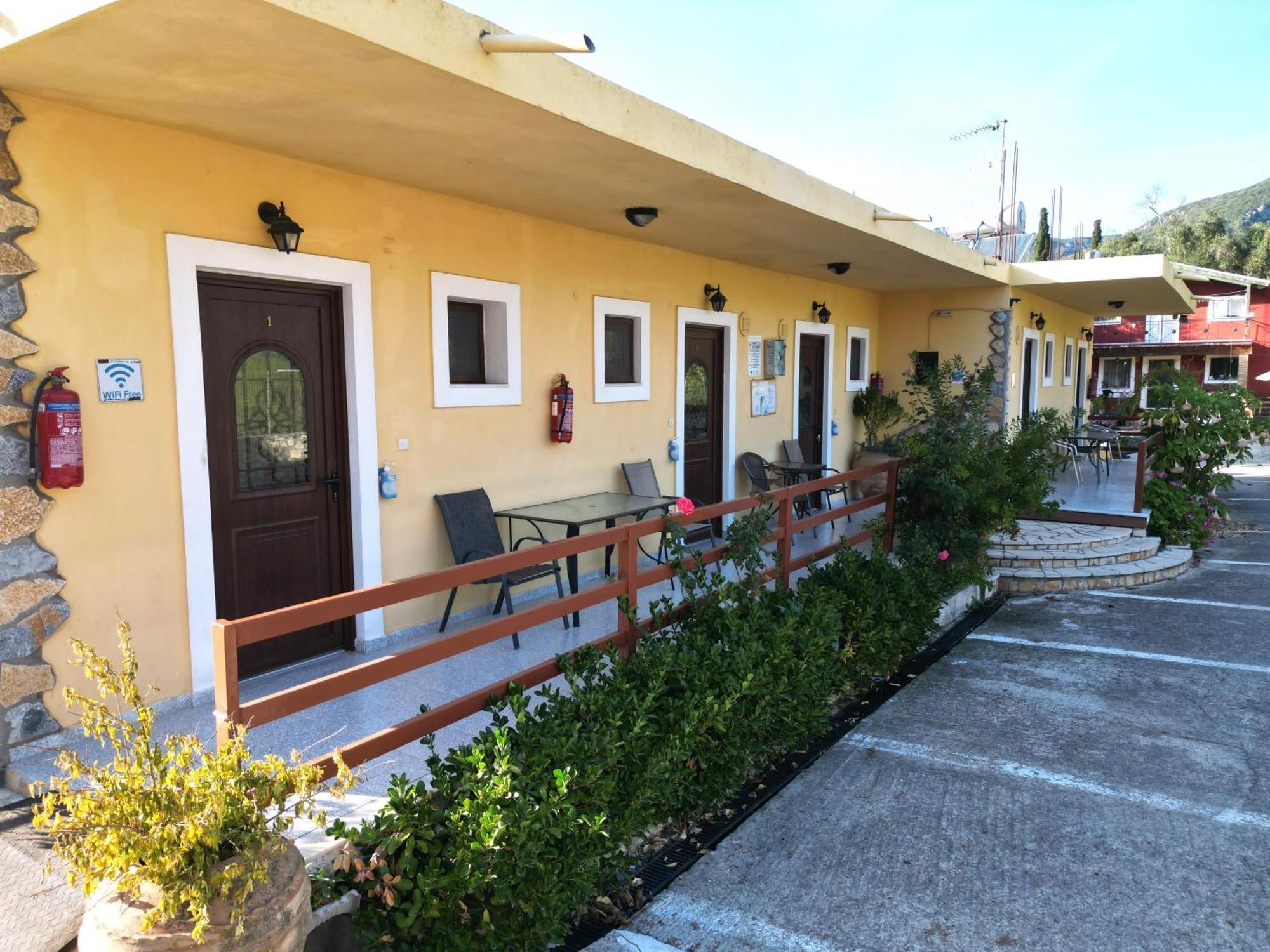 Maria Apartments - Roumanis Liapades Exterior foto